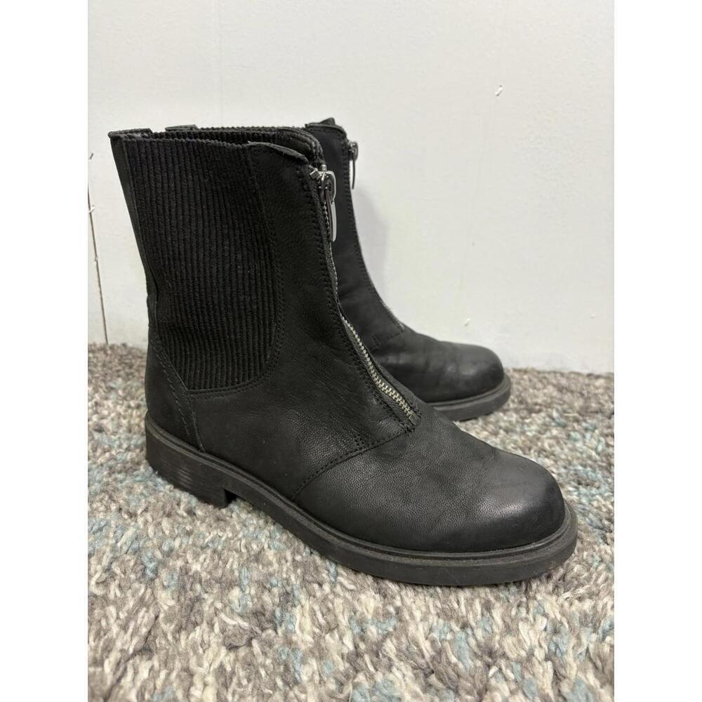 Clarks Shoes Womens 7.5 Orinoco 2 Up Black Leather Zip Front Chelsea Ribbed